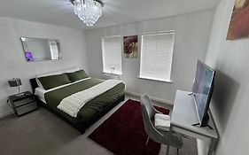 Cosy Room In Wellingborough